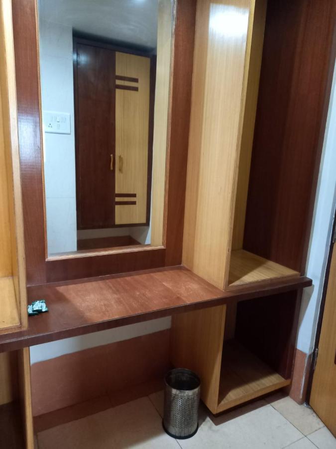 שירדי Sharan Hotel מראה חיצוני תמונה